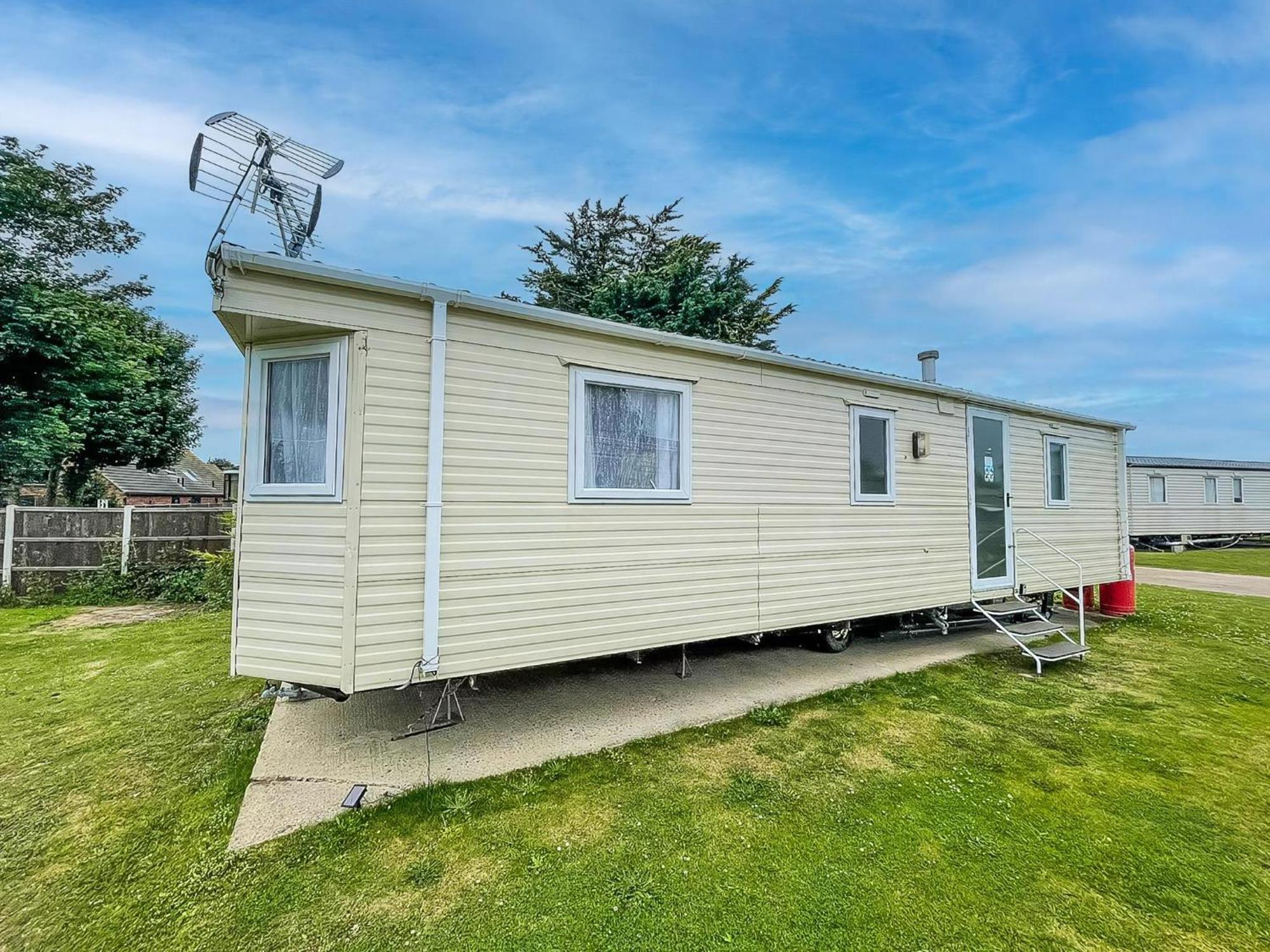 Great Caravan At Breydon Water Holiday Park, Ref 10086B Belton with Browston Dış mekan fotoğraf